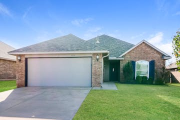 4116 N W 154TH ST EDMOND, OK 73013